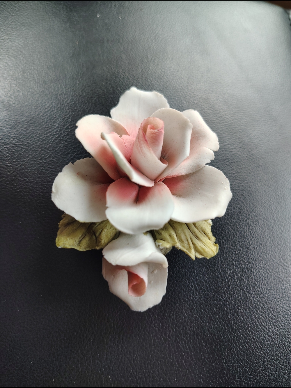 Delicate Pink and White Floral Capodimonte Piece